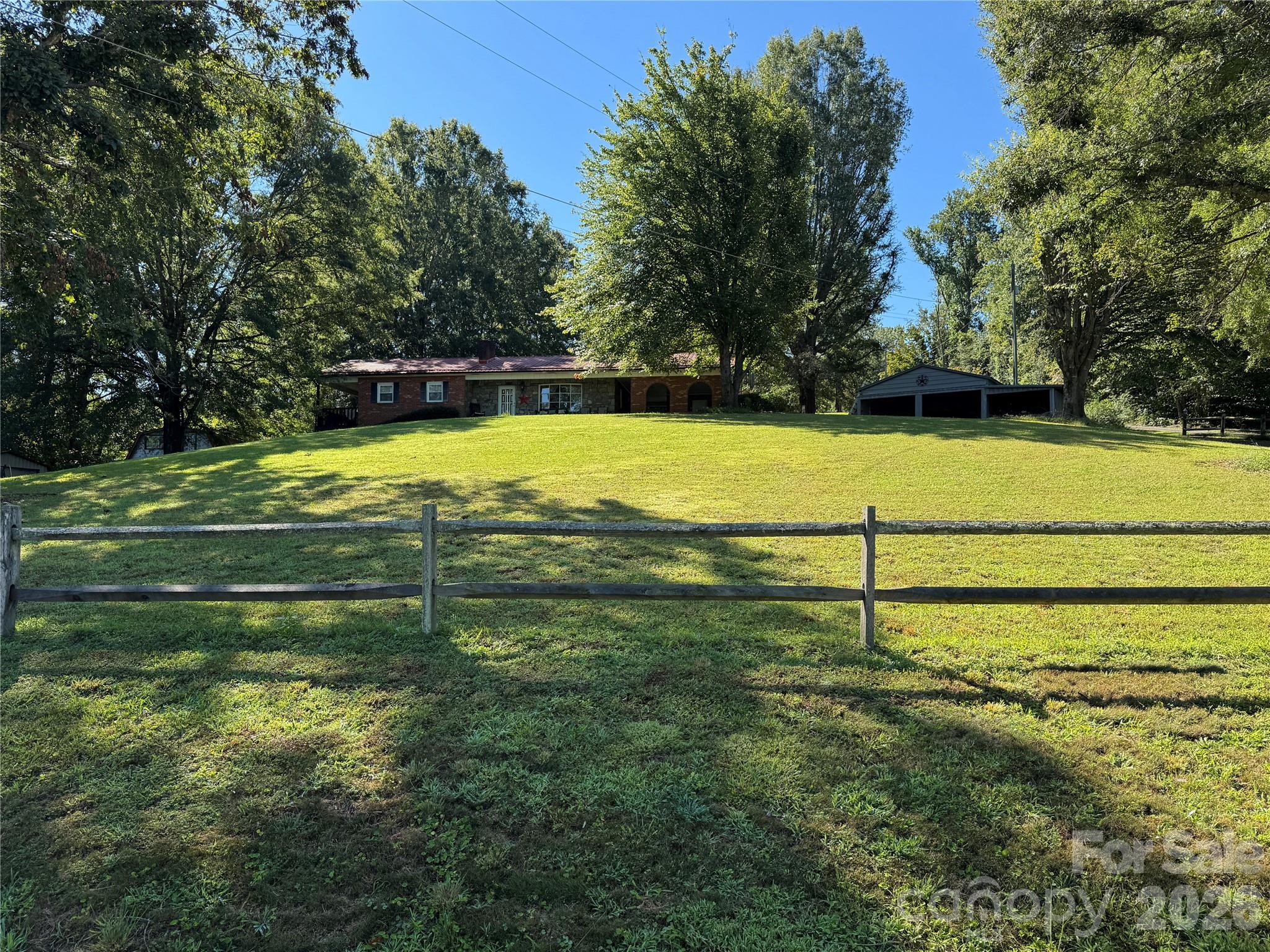 3957 Hollywood Ridge Road