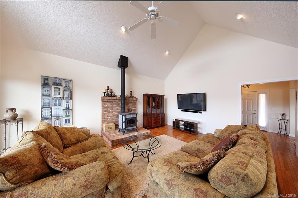 Cove Creek Estates - Residential