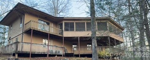388 Island Creek Road Lake Lure NC 28746