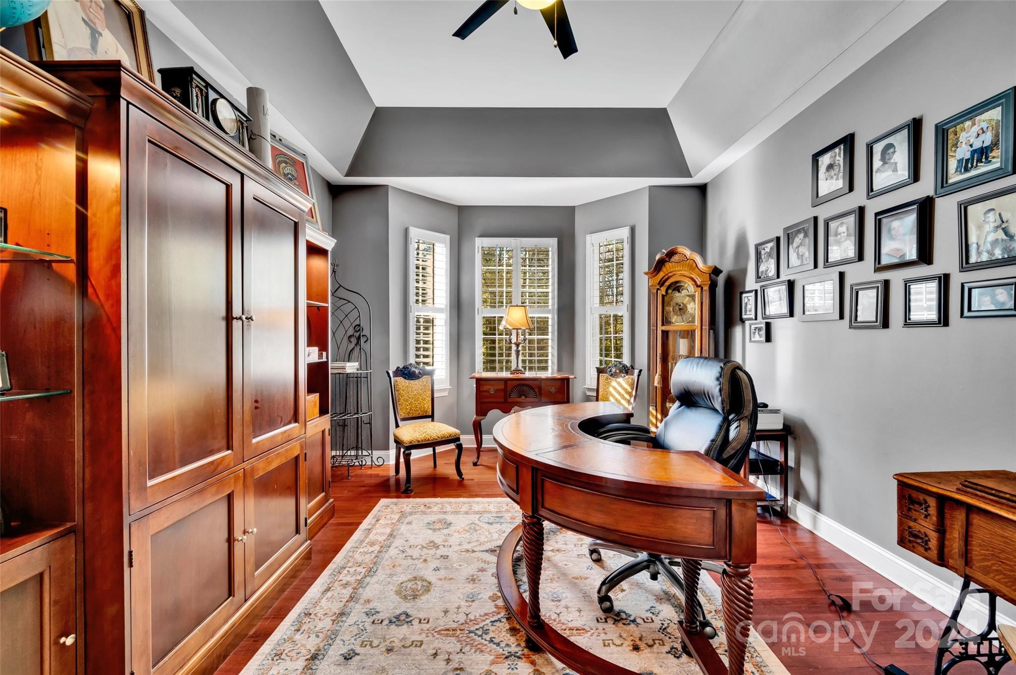 The Coves On River Oaks - Residential