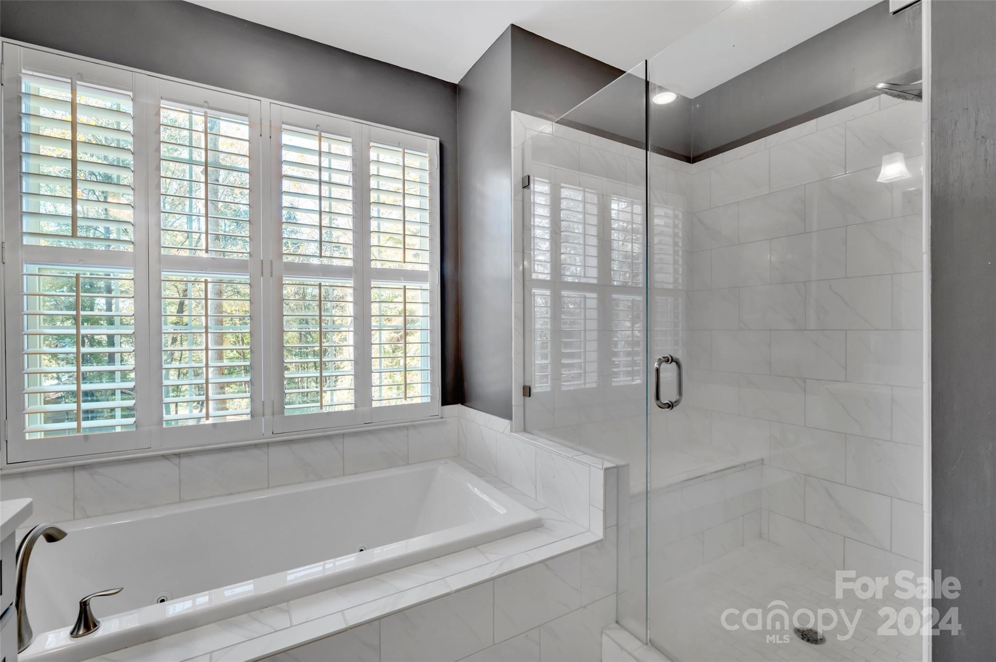 The Coves On River Oaks - Residential