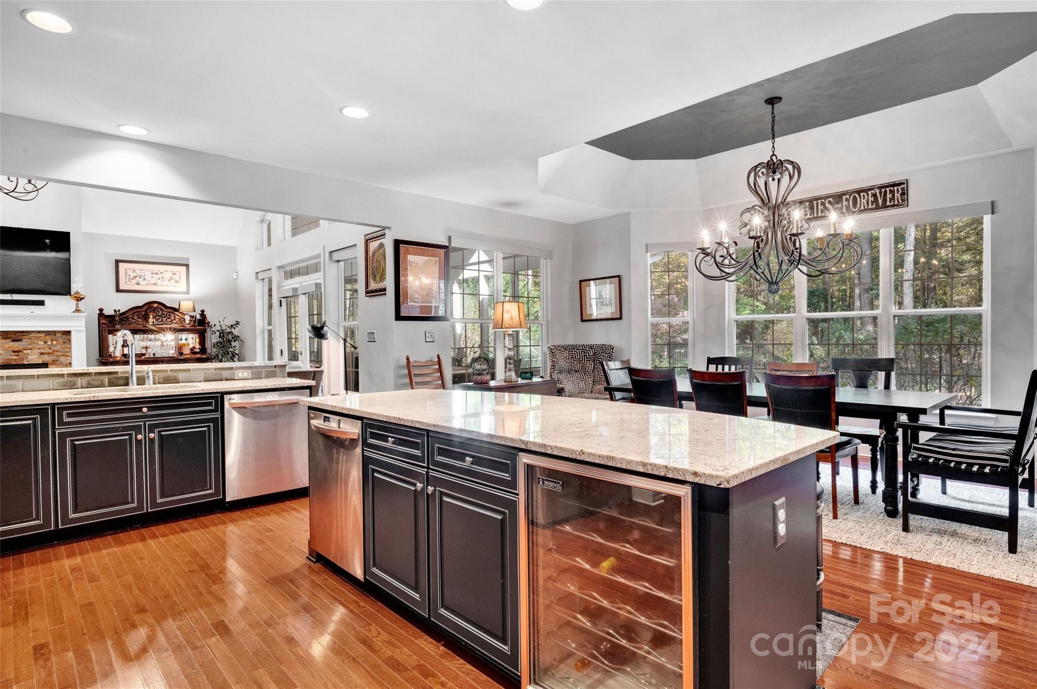 The Coves On River Oaks - Residential