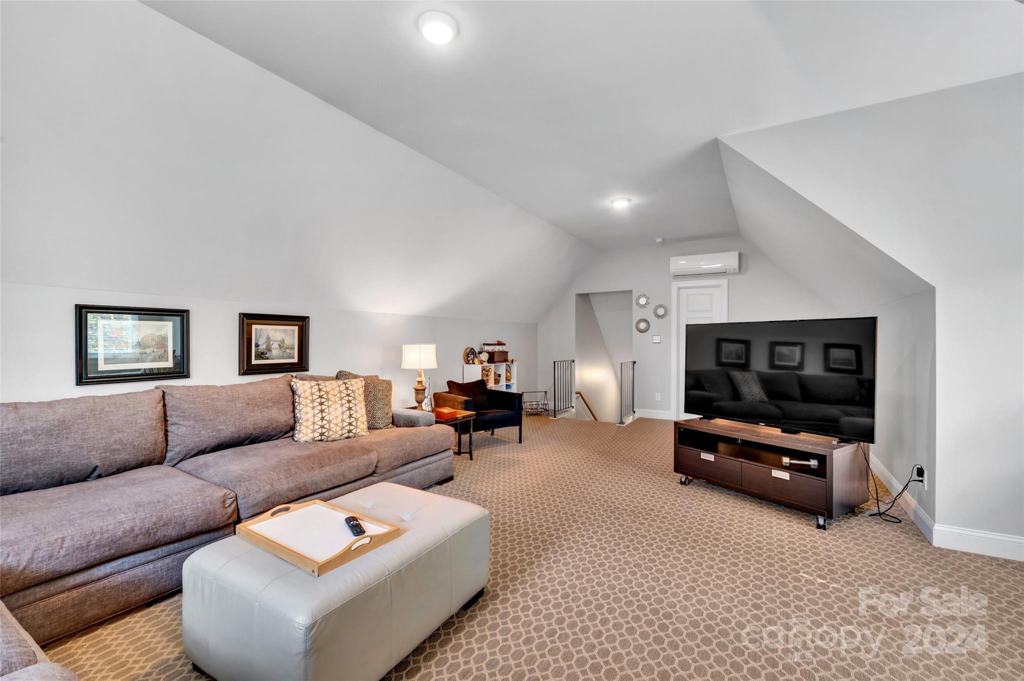 The Coves On River Oaks - Residential