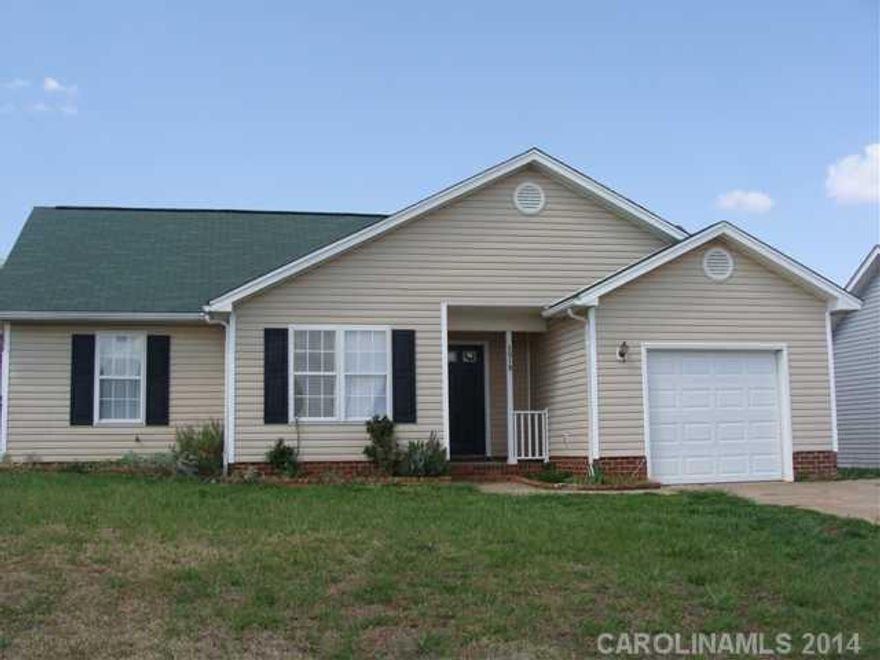 This home is ready to move into day. Fresh paint, new flooring, roof has been replaced in 2012. all you will have to do is pack your bags