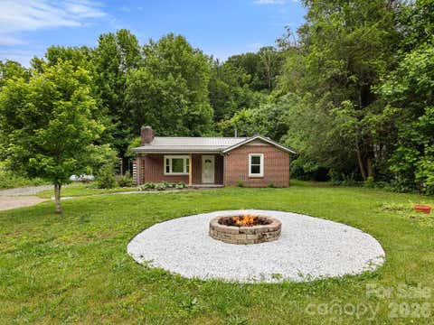 Photo of 205 Old Fort Road, Fairview, NC 28730 (MLS # 4386603)