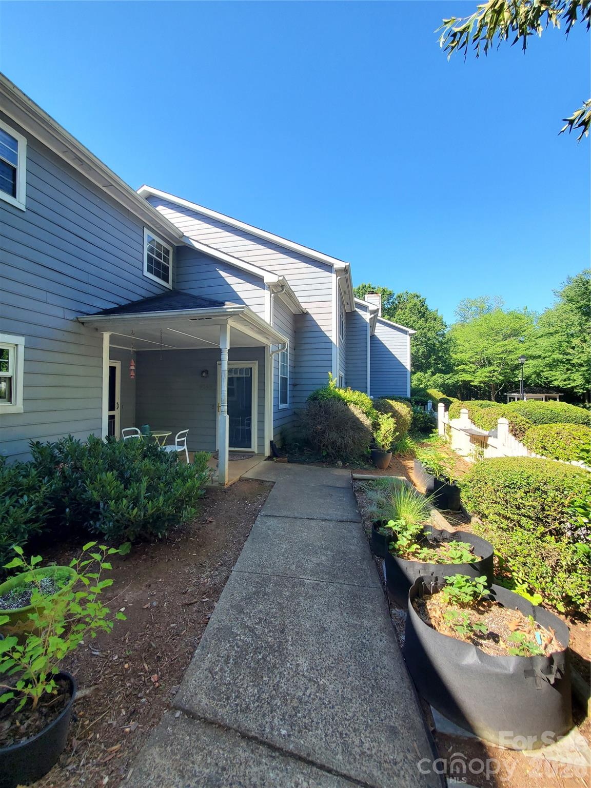 6049 Treetop Court