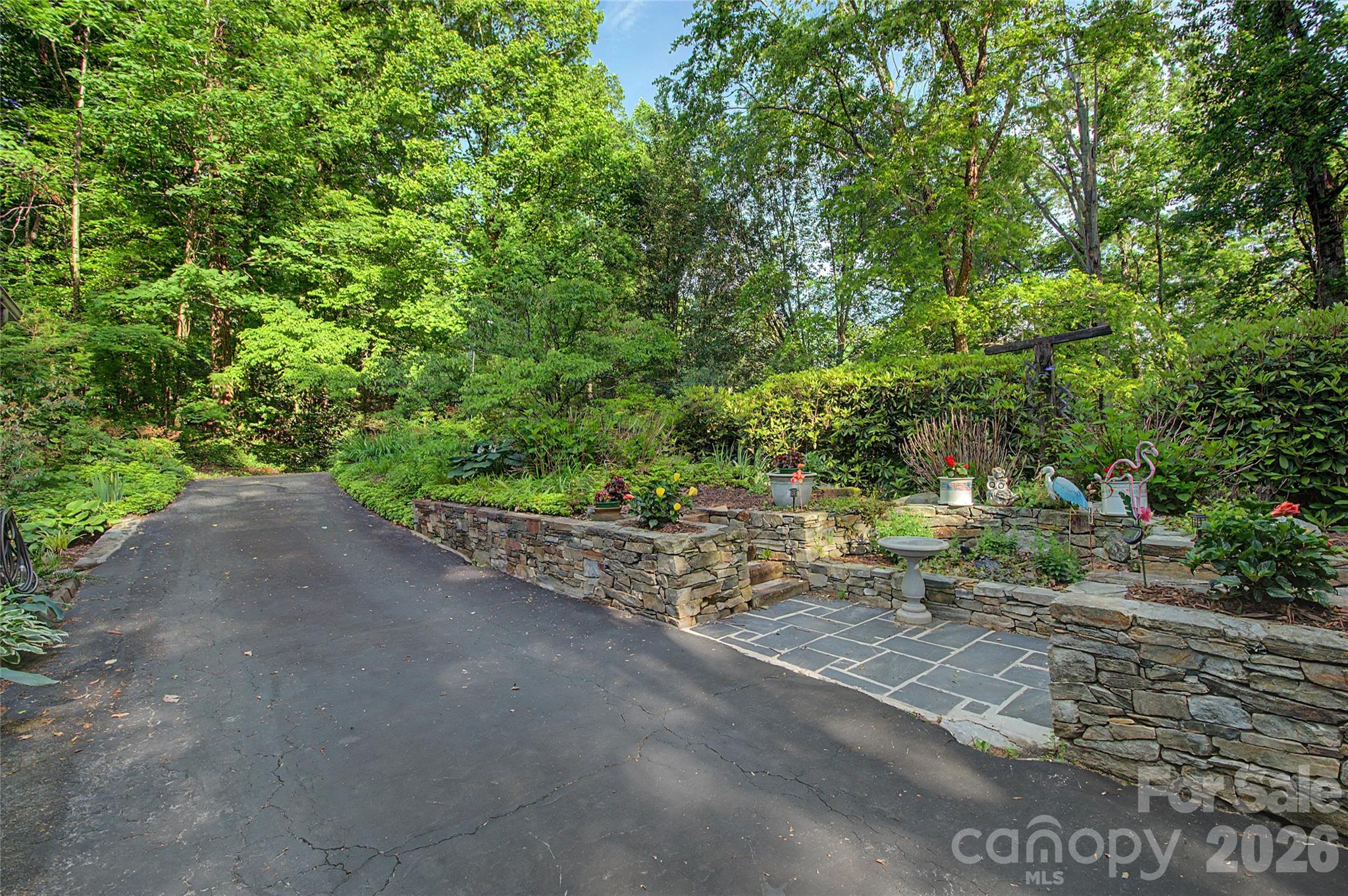 383 Ravenwood Lane 28/31