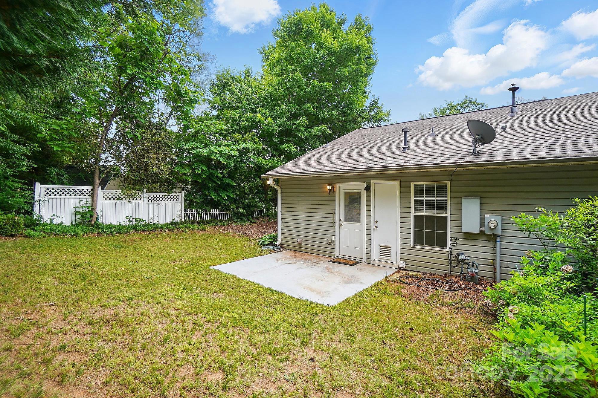 Huntington Place - Residential