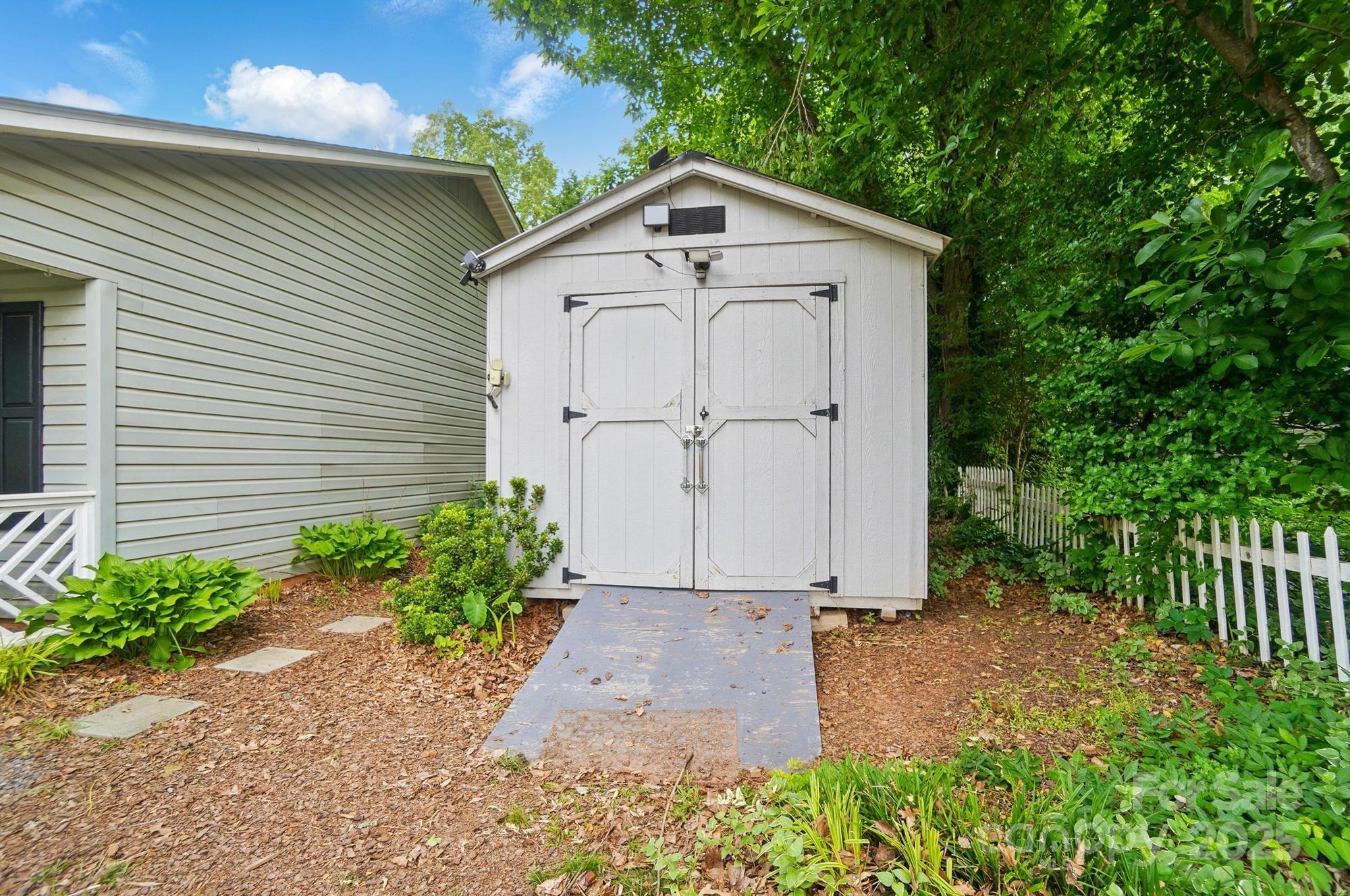 Huntington Place - Residential