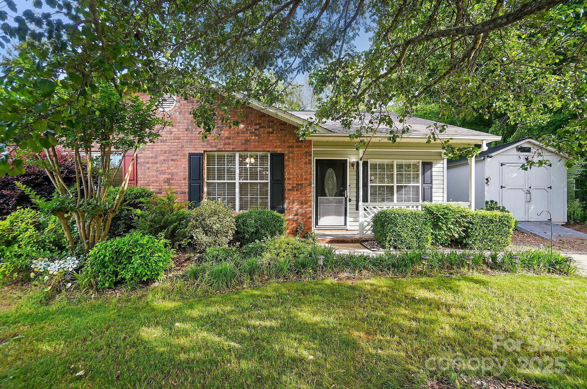 Huntington Place - Residential