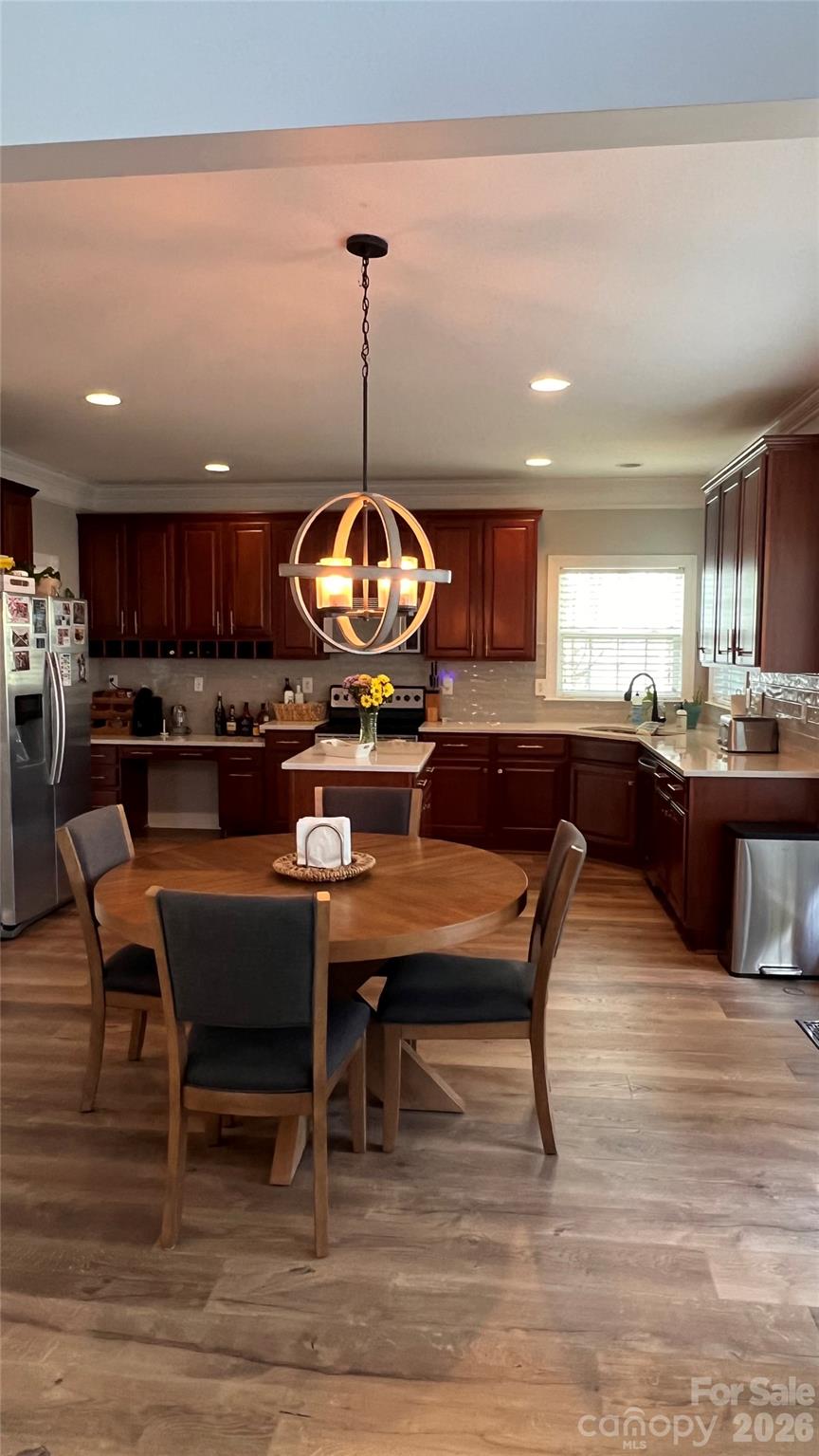 179 Shoreline Parkway