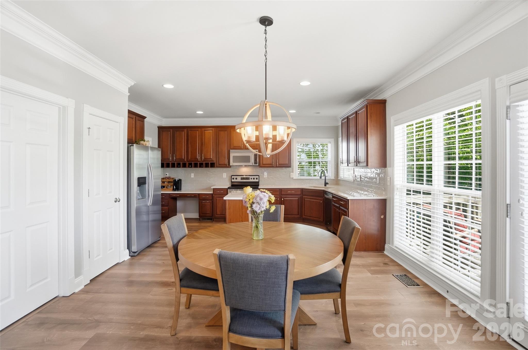 Lakeshore - Residential