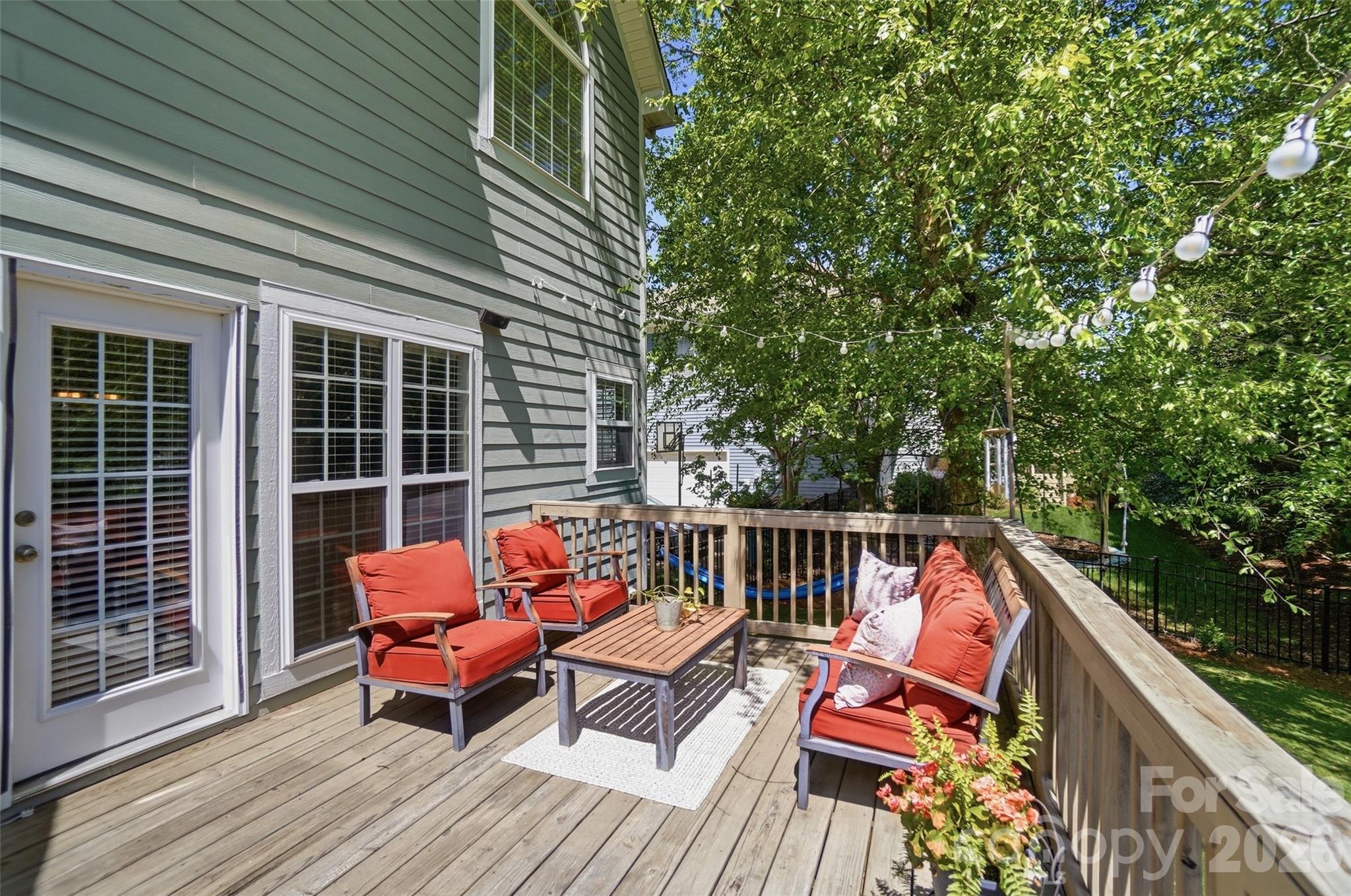 Lakeshore - Residential