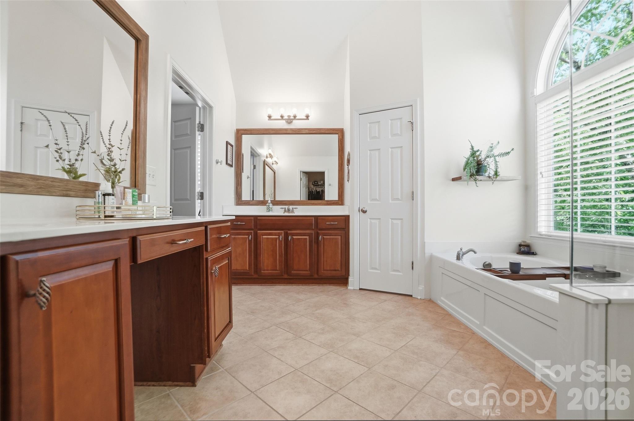 Lakeshore - Residential