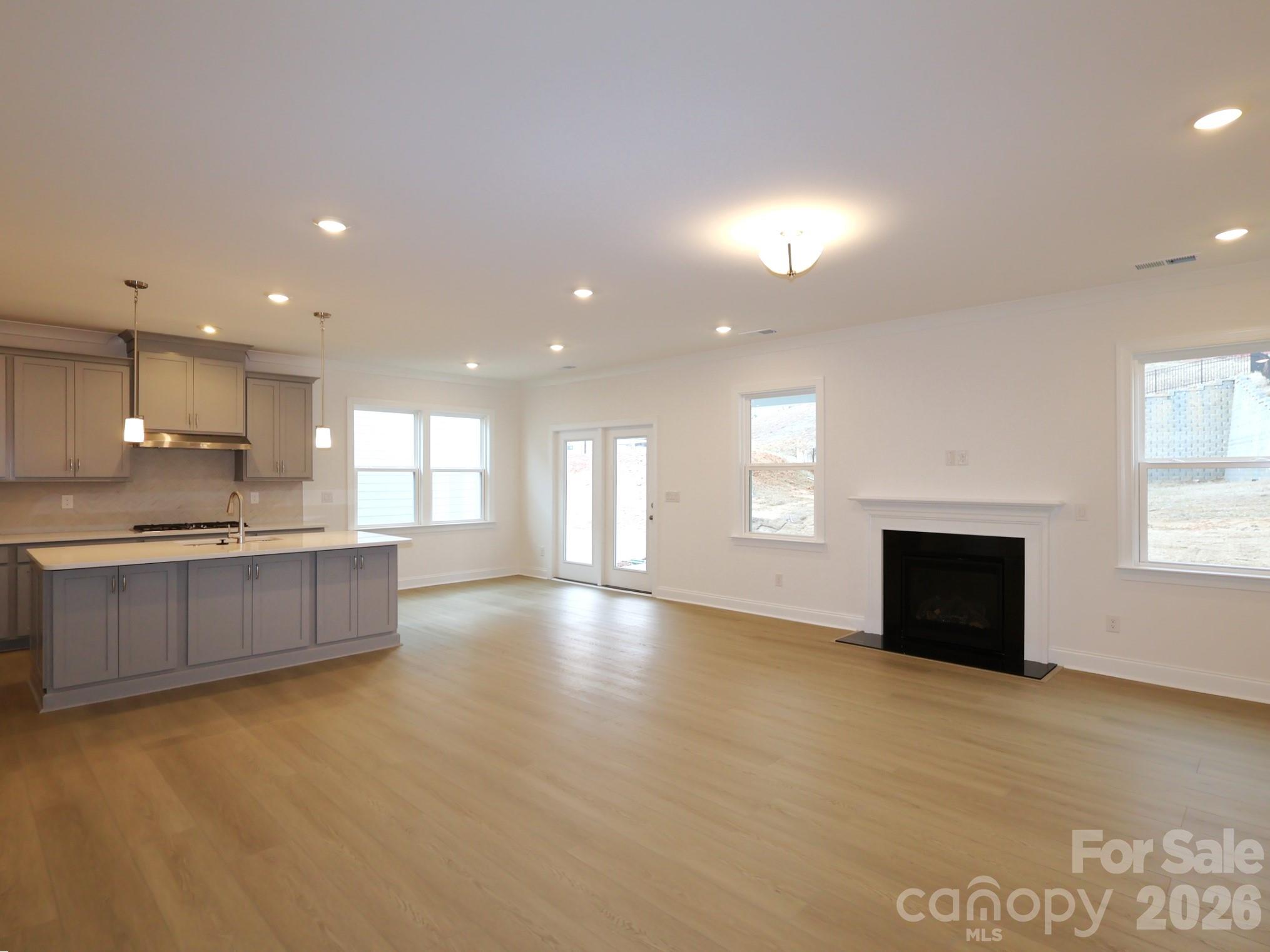 Emerson Glen - Residential