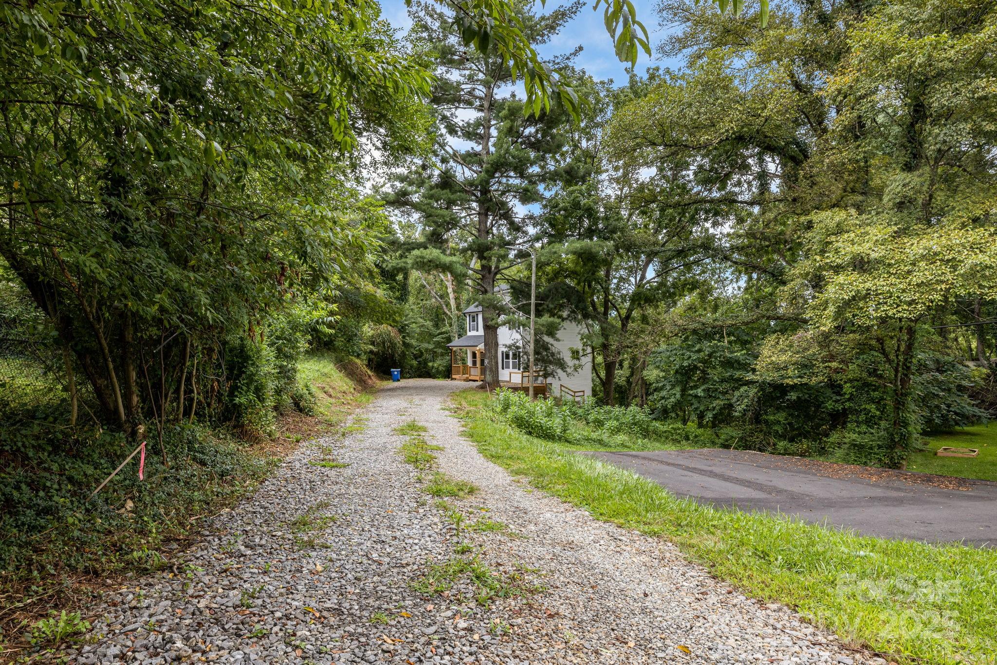 92 Moody Avenue