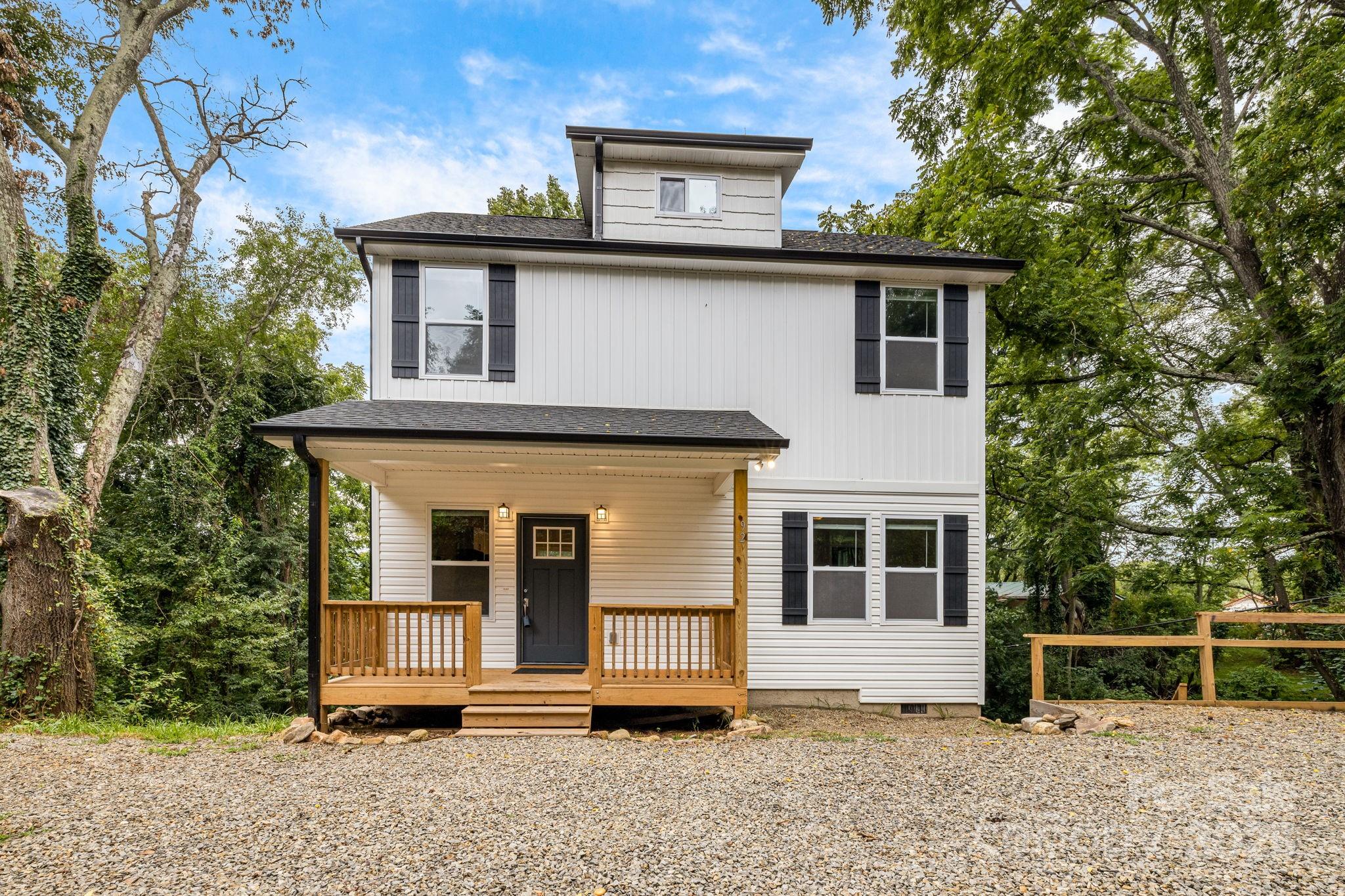 92 Moody Avenue