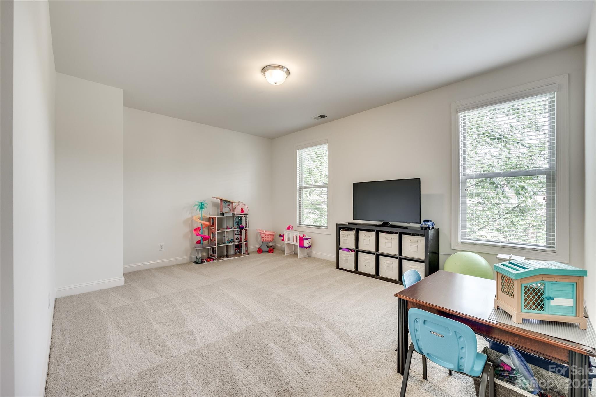 Riverchase - Residential