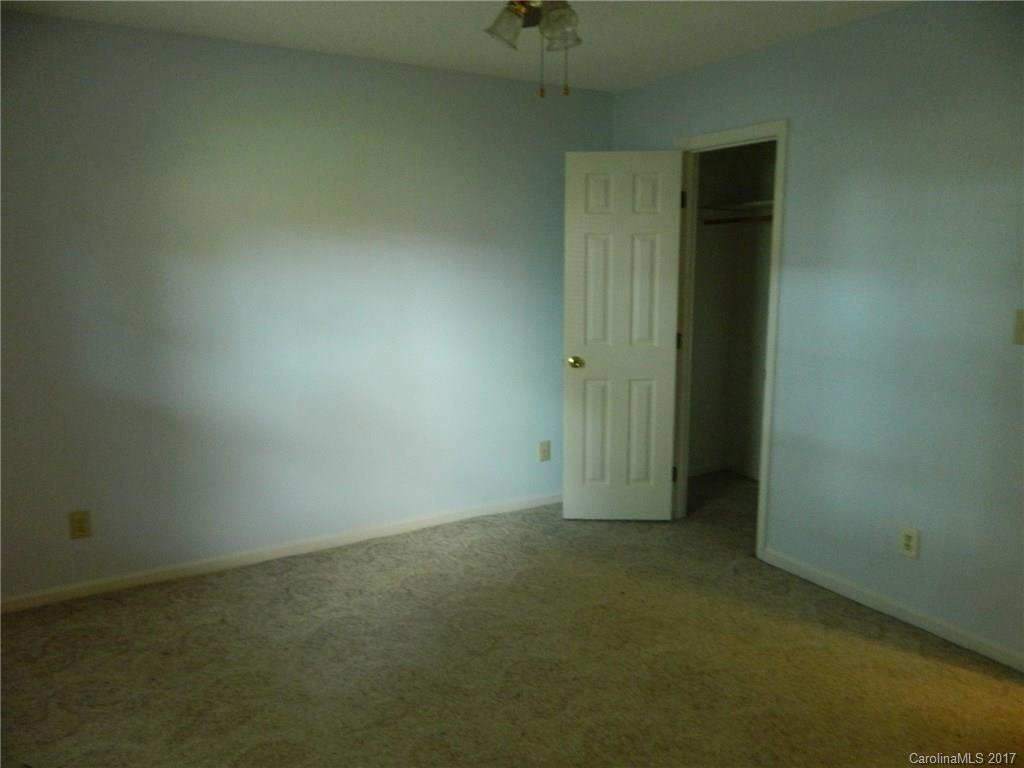 Riverside Drive - Residential Lease