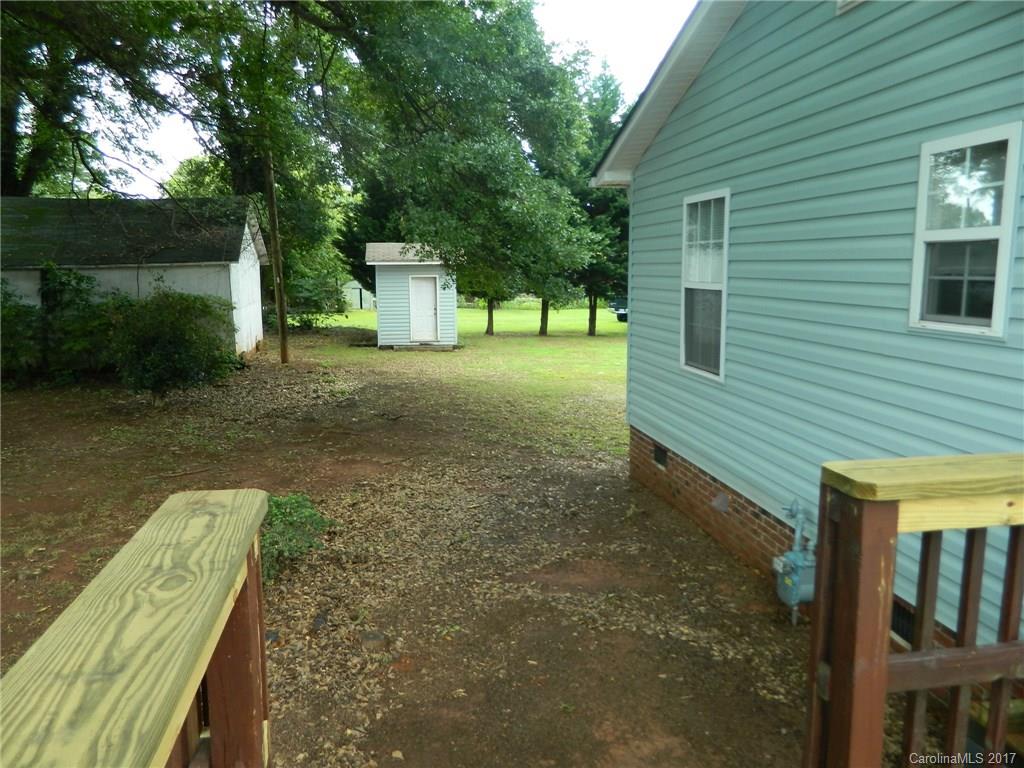 Riverside Drive - Residential Lease