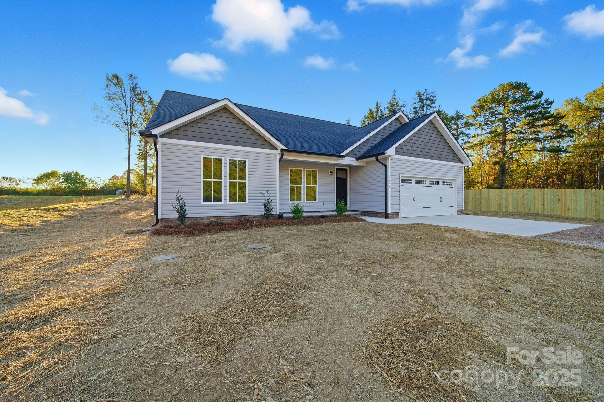 7657 Tuckaseegee Road