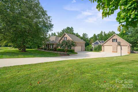 Photo for 6200 Bellingham Drive