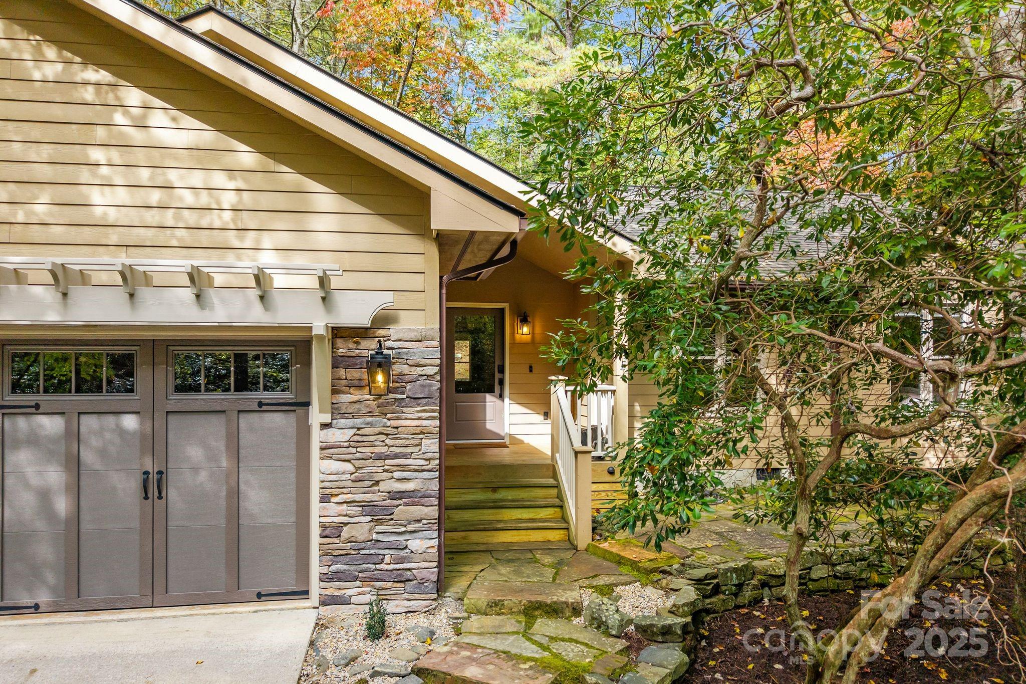 703 Kanasgowa Drive