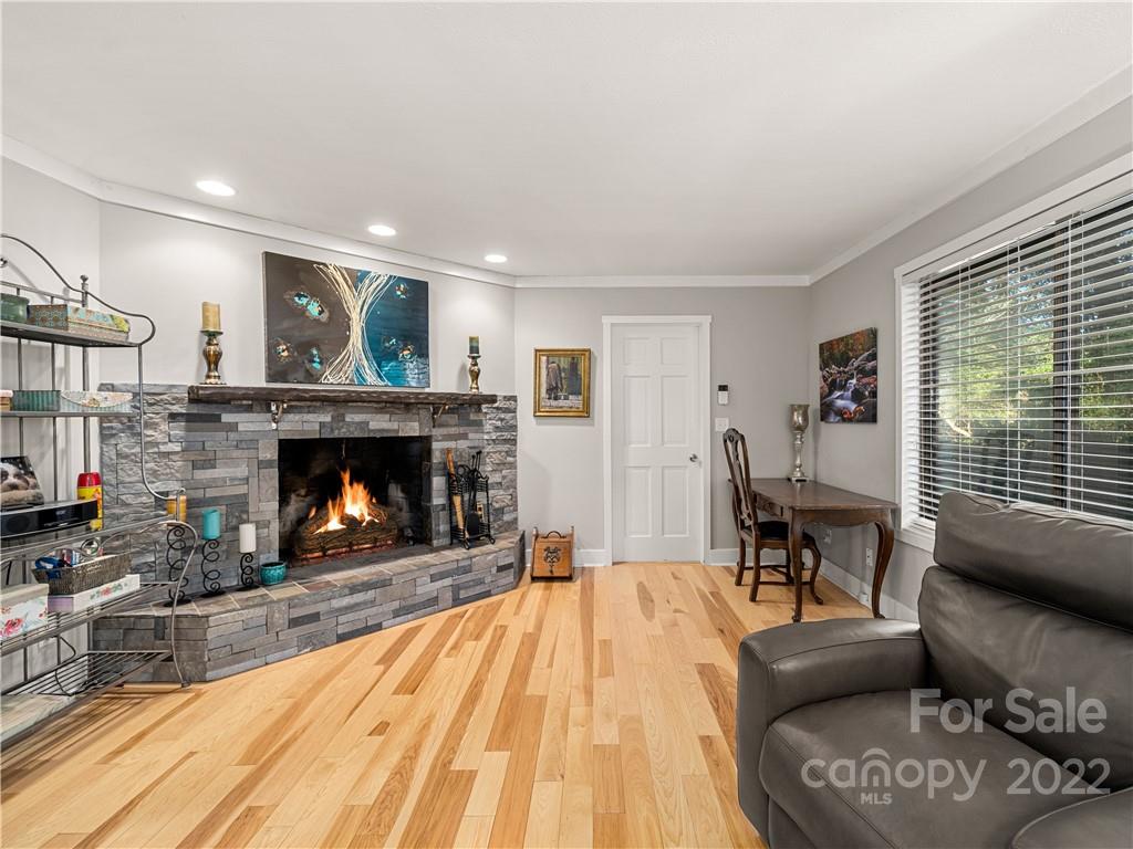 Crooked Creek - Residential