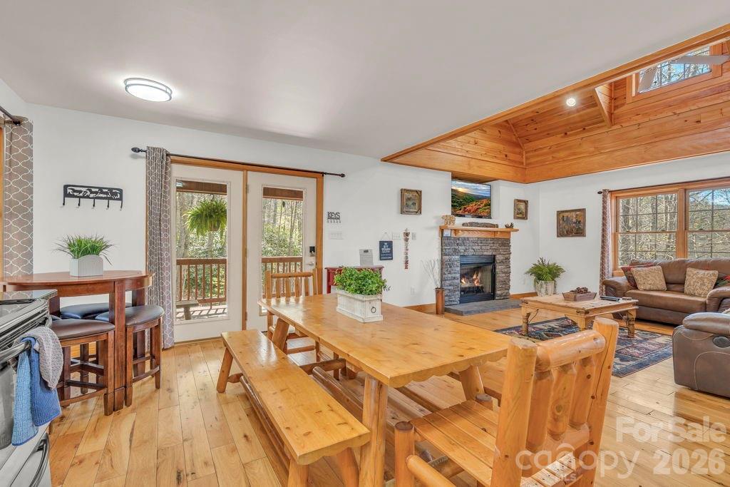 672 Cedar Trail