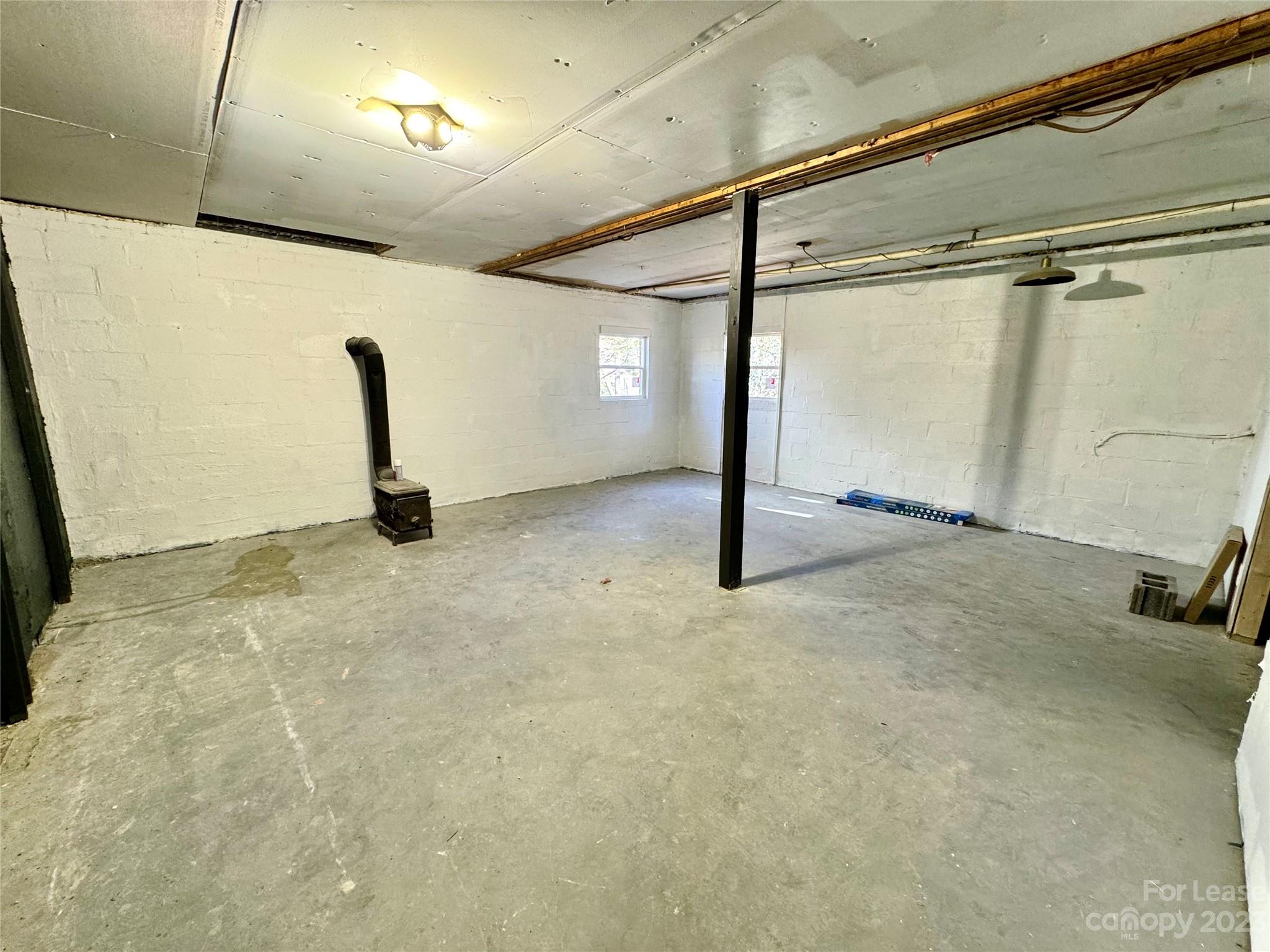 Country Club Heights - Residential Lease