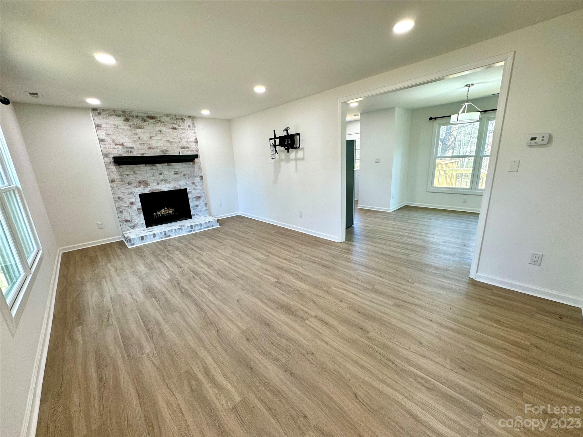 Country Club Heights - Residential Lease