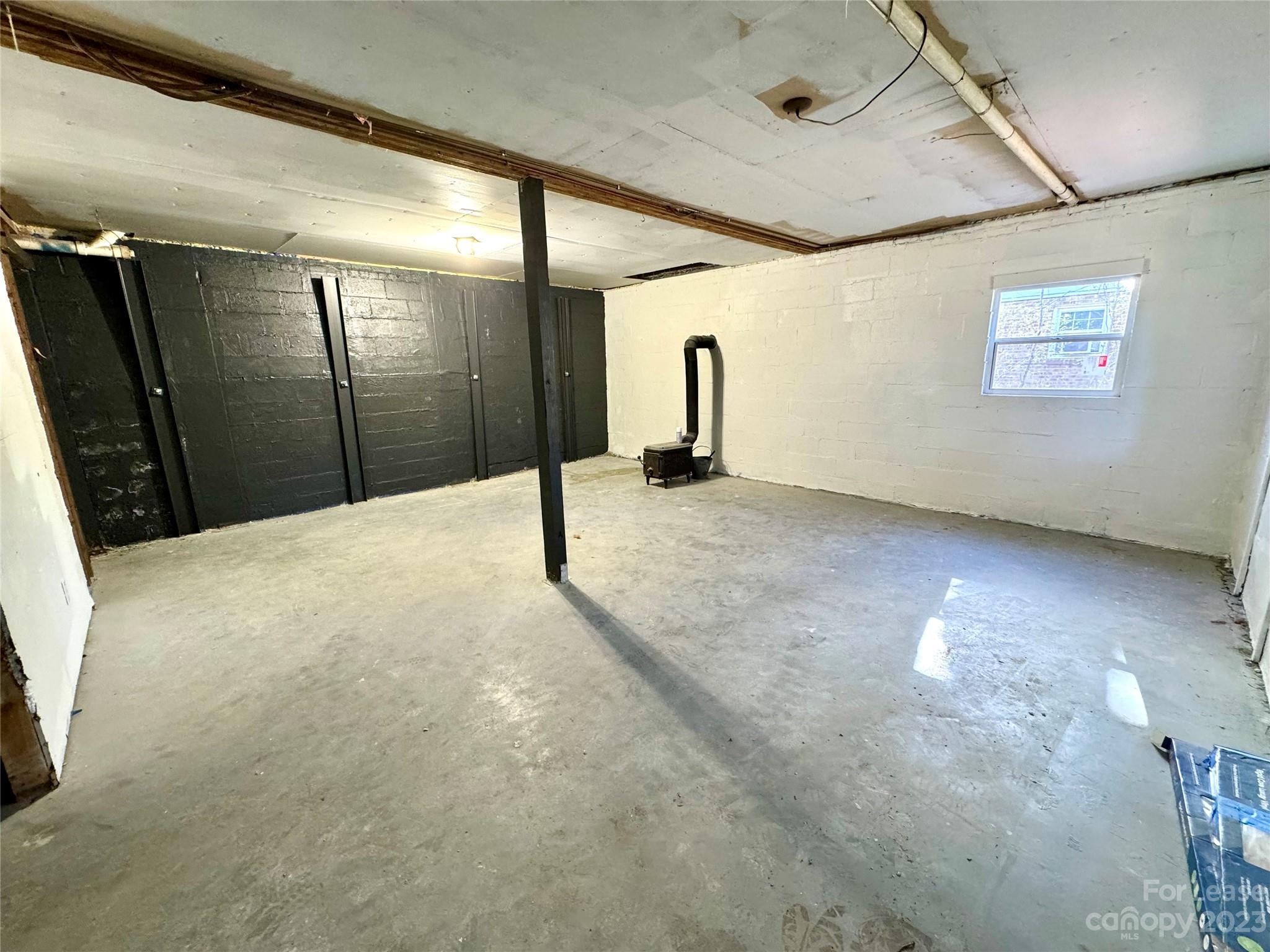 Country Club Heights - Residential Lease