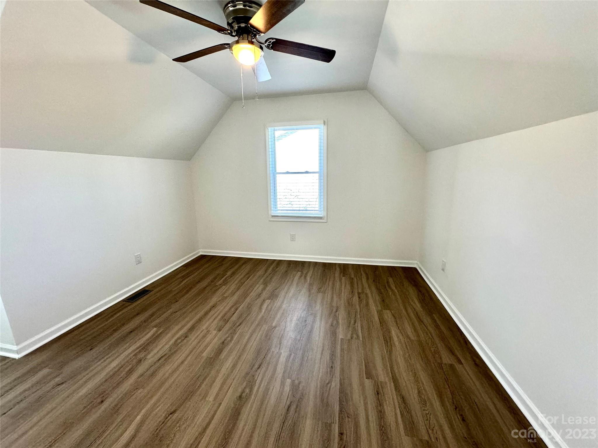 Country Club Heights - Residential Lease