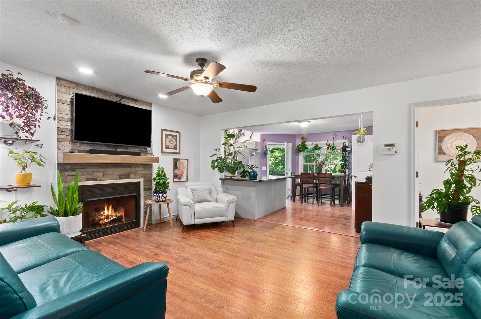 28 Grove Garden Avenue