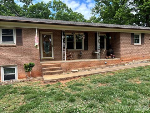 74 Miranda Drive Taylorsville NC 28681
