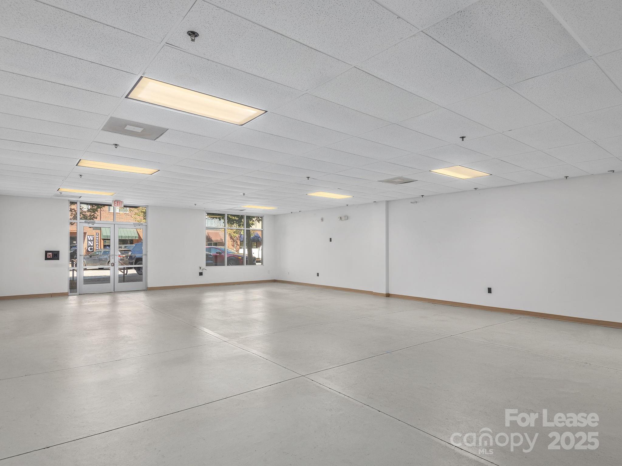 61 N Merrimon Avenue 105