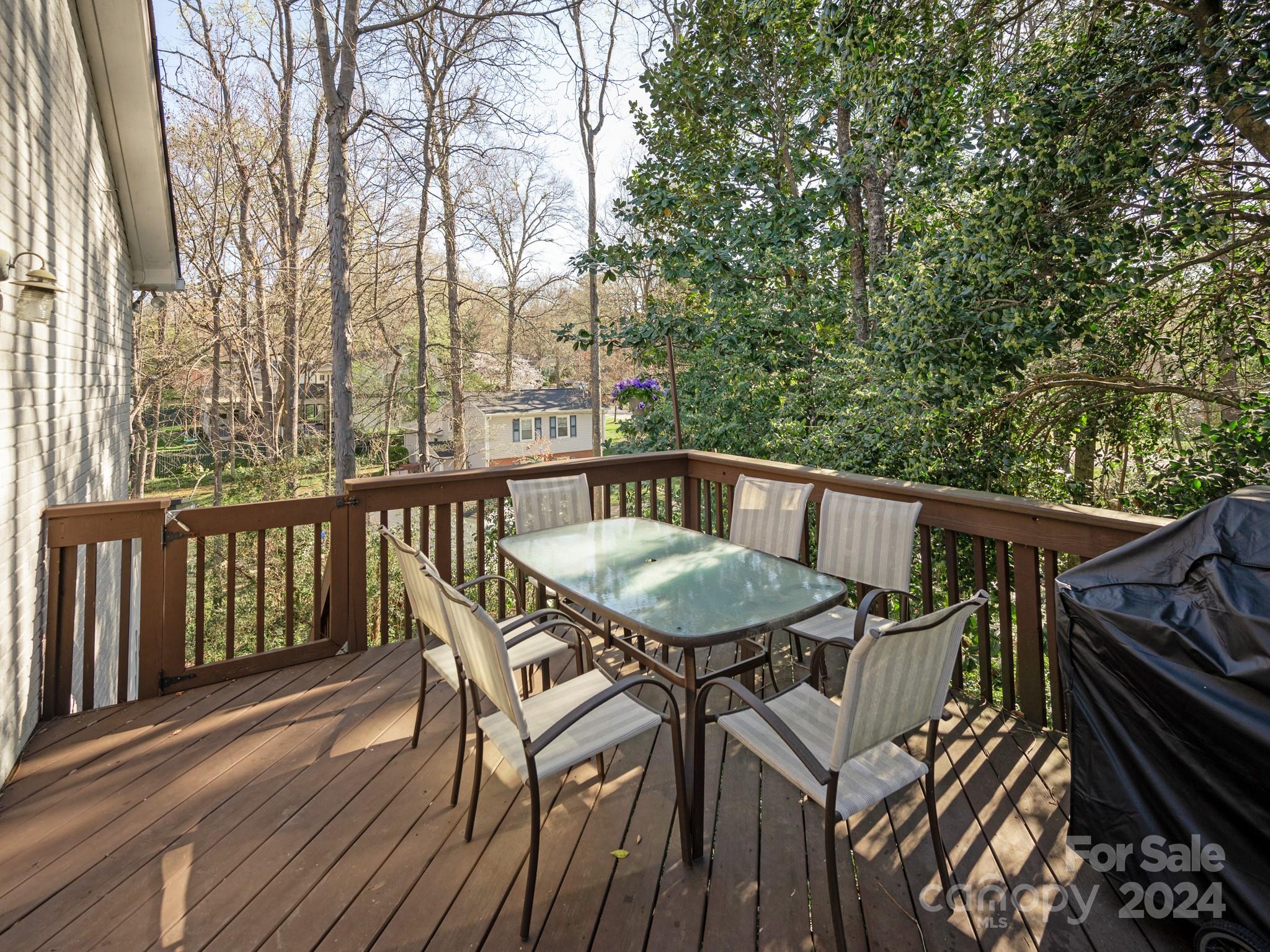 Sherwood Forest - Residential