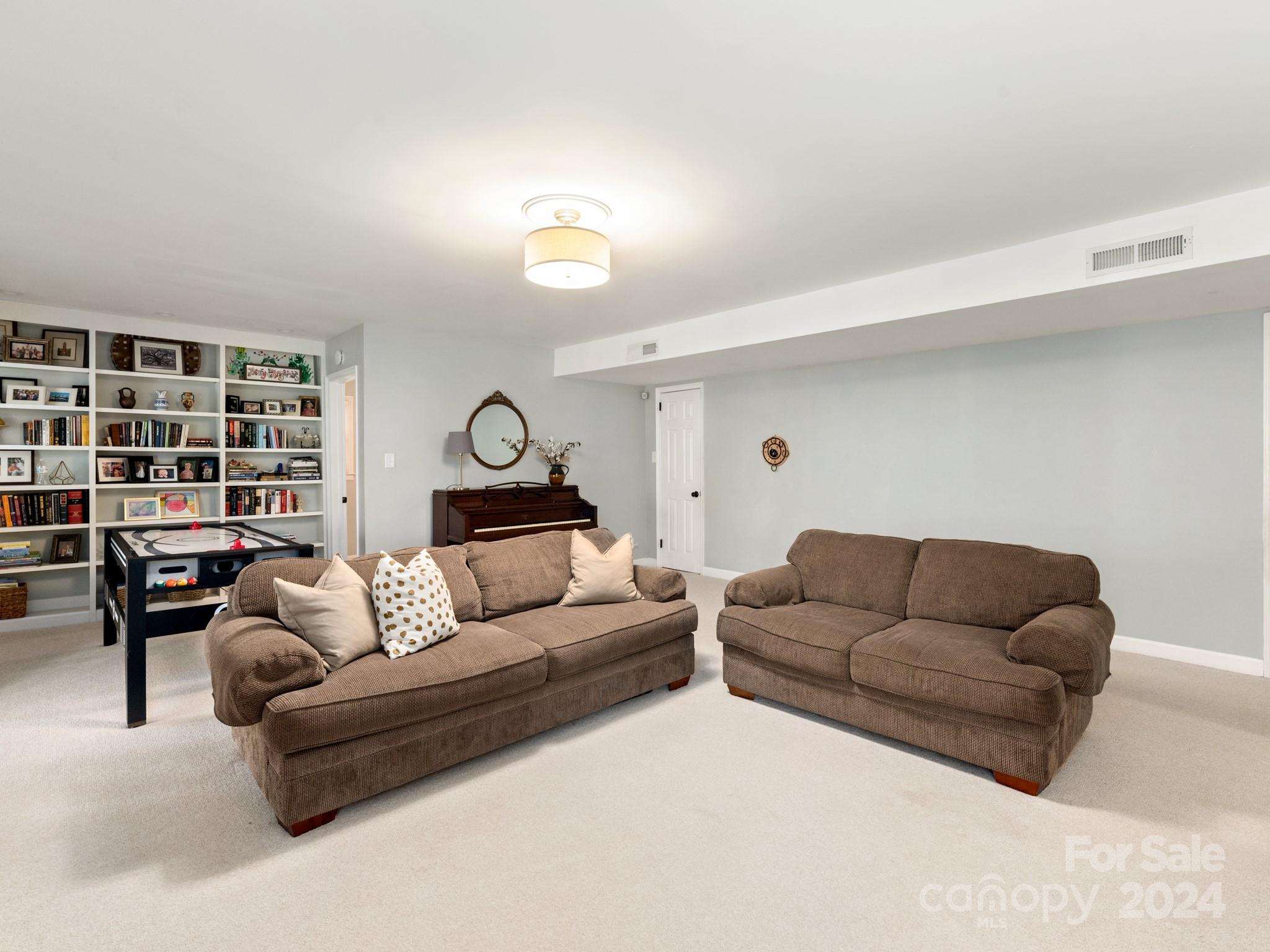 Sherwood Forest - Residential