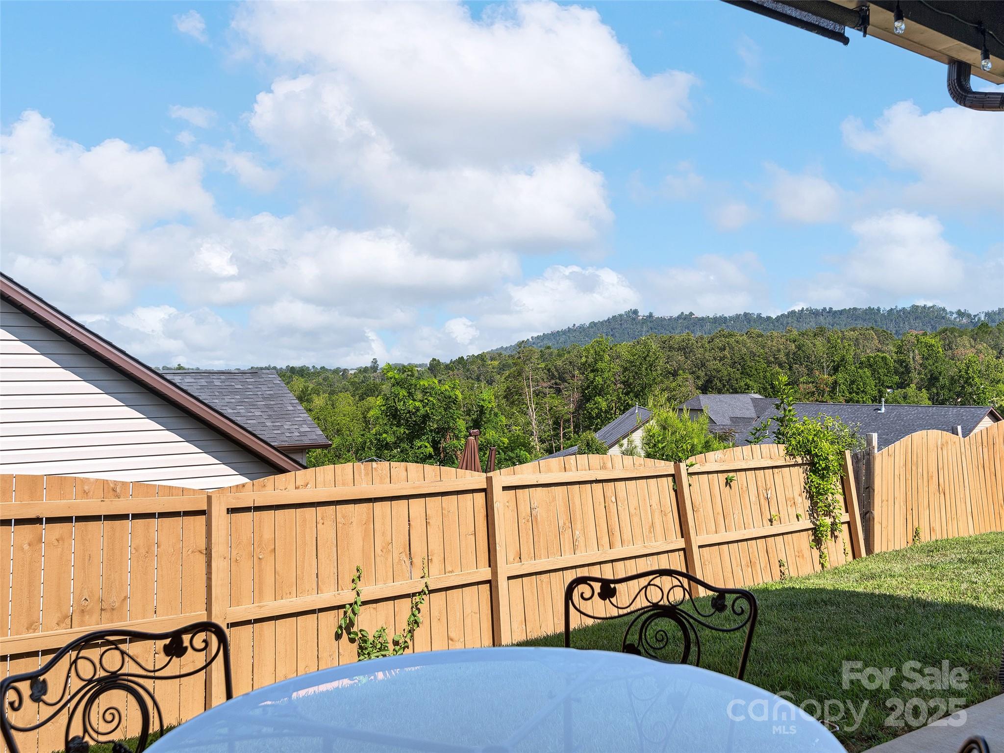 Maple Trace - Residential