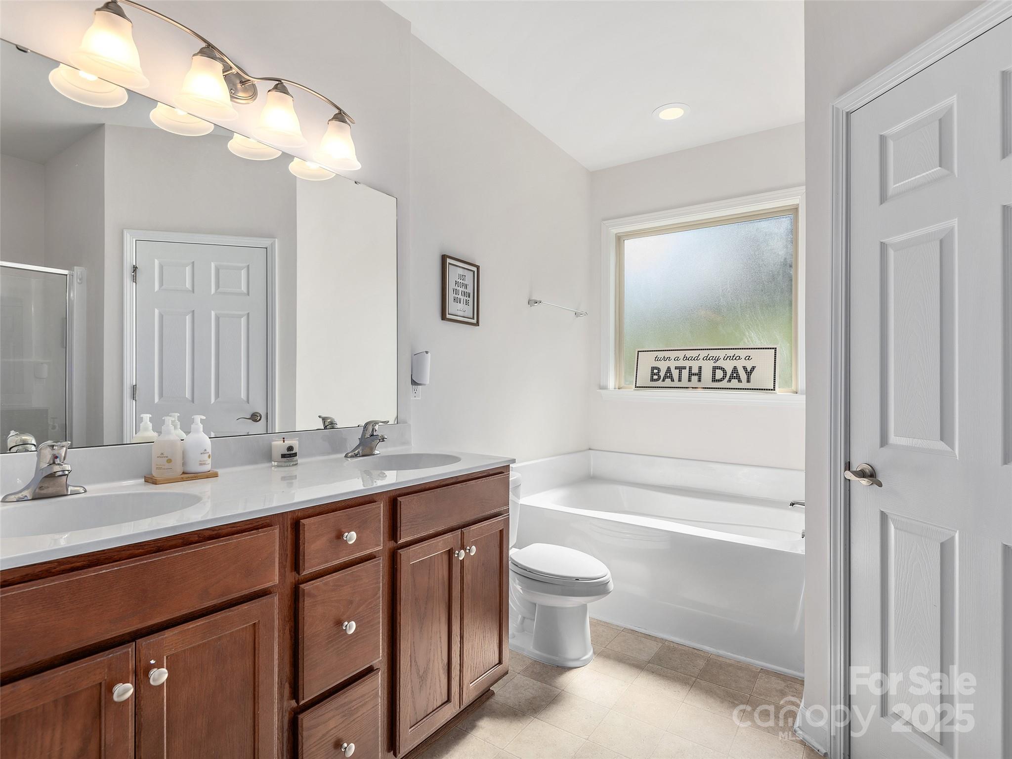 Maple Trace - Residential