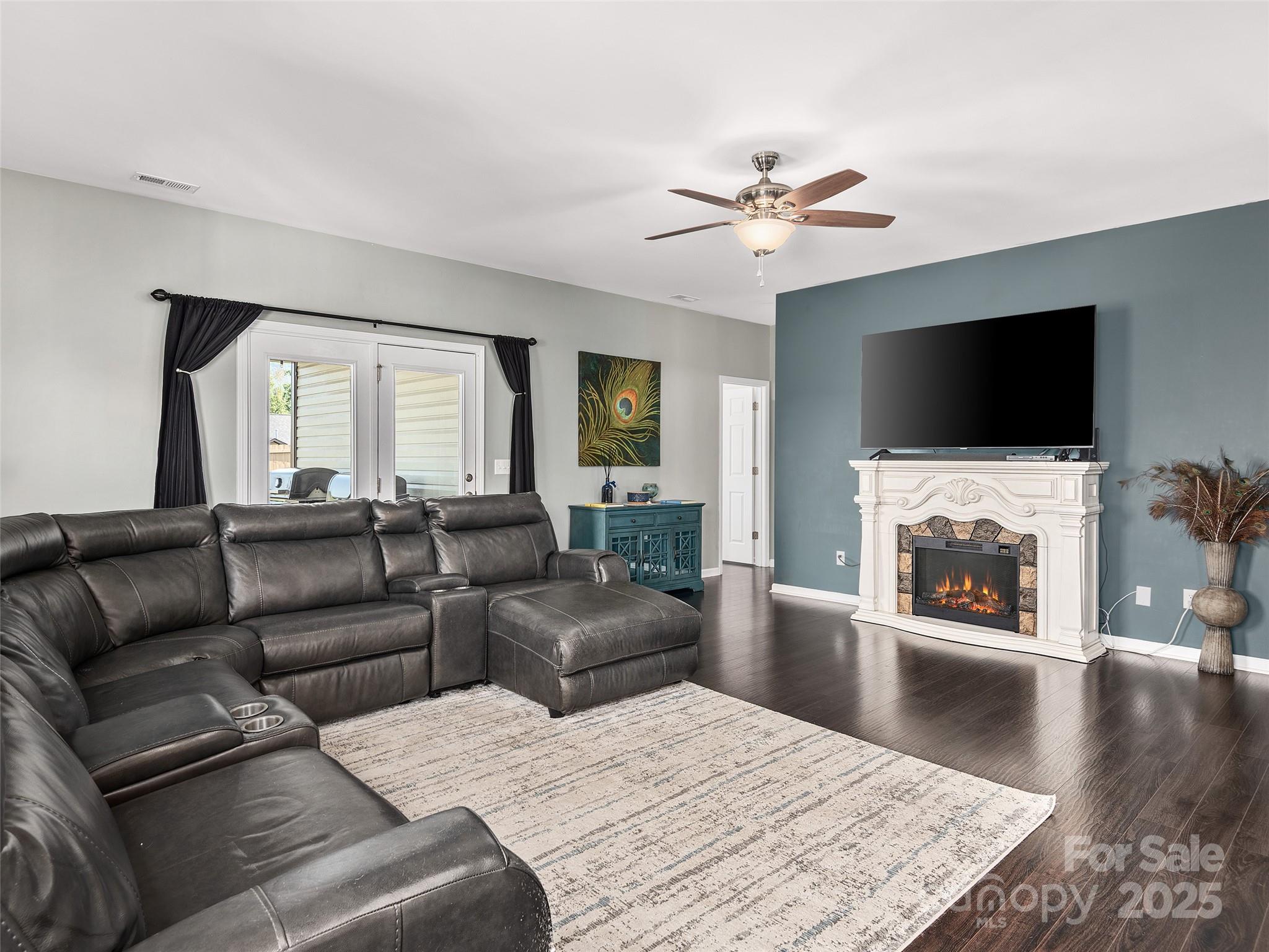 223 Water Leaf Drive