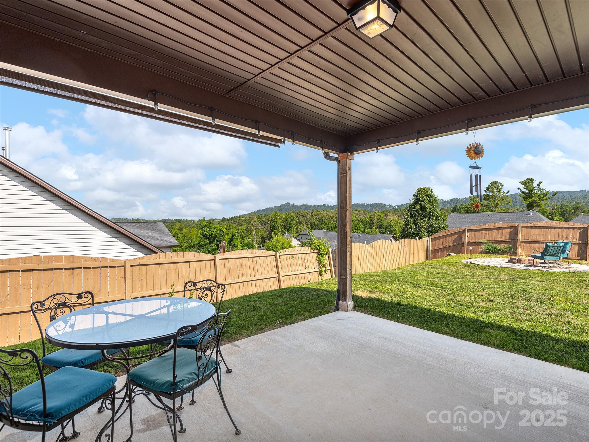 Maple Trace - Residential