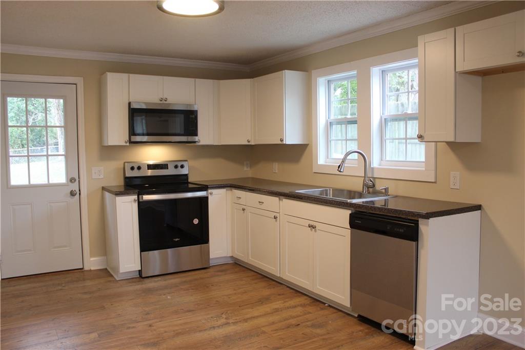 Sunny Hills - Residential