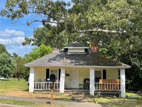 Photo of 603 S 4th Street, Albemarle, NC 28001 (MLS # 4251607)