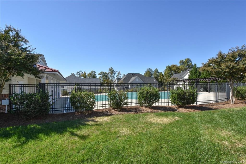 Riviera - Residential