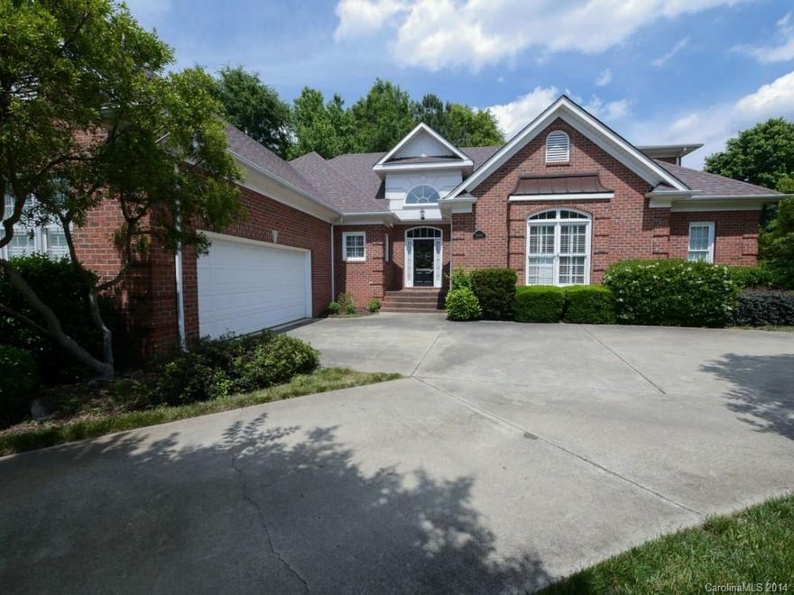 All brick Ranch with open floor plan, gorgeous architectural designs, beautiful hard wood floors, & all windows with plantation shutters. Kitchen has all wood cabinets and modern appliances, opens to breakfast area, & Great Room with gas fireplace. Master suite comes with Trey ceilings, marbled master bath, jetted tub, & access to deck. Bedrooms 2 & 3 are complimented with Jack & Jill bath. Walk in attic. Architectural shingle roof installed in 2013.

Easy walk to Providence Spring Elementary.