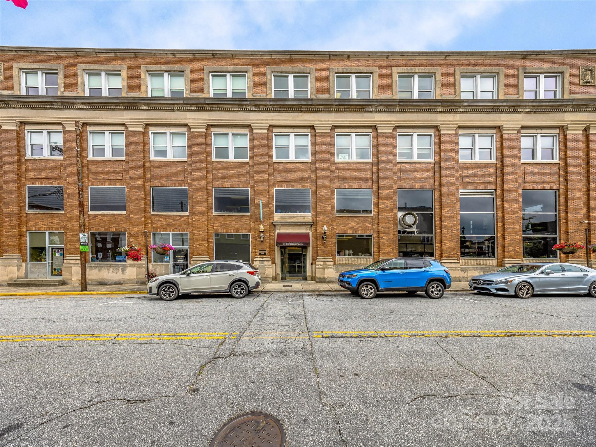 401 N Main Street 3