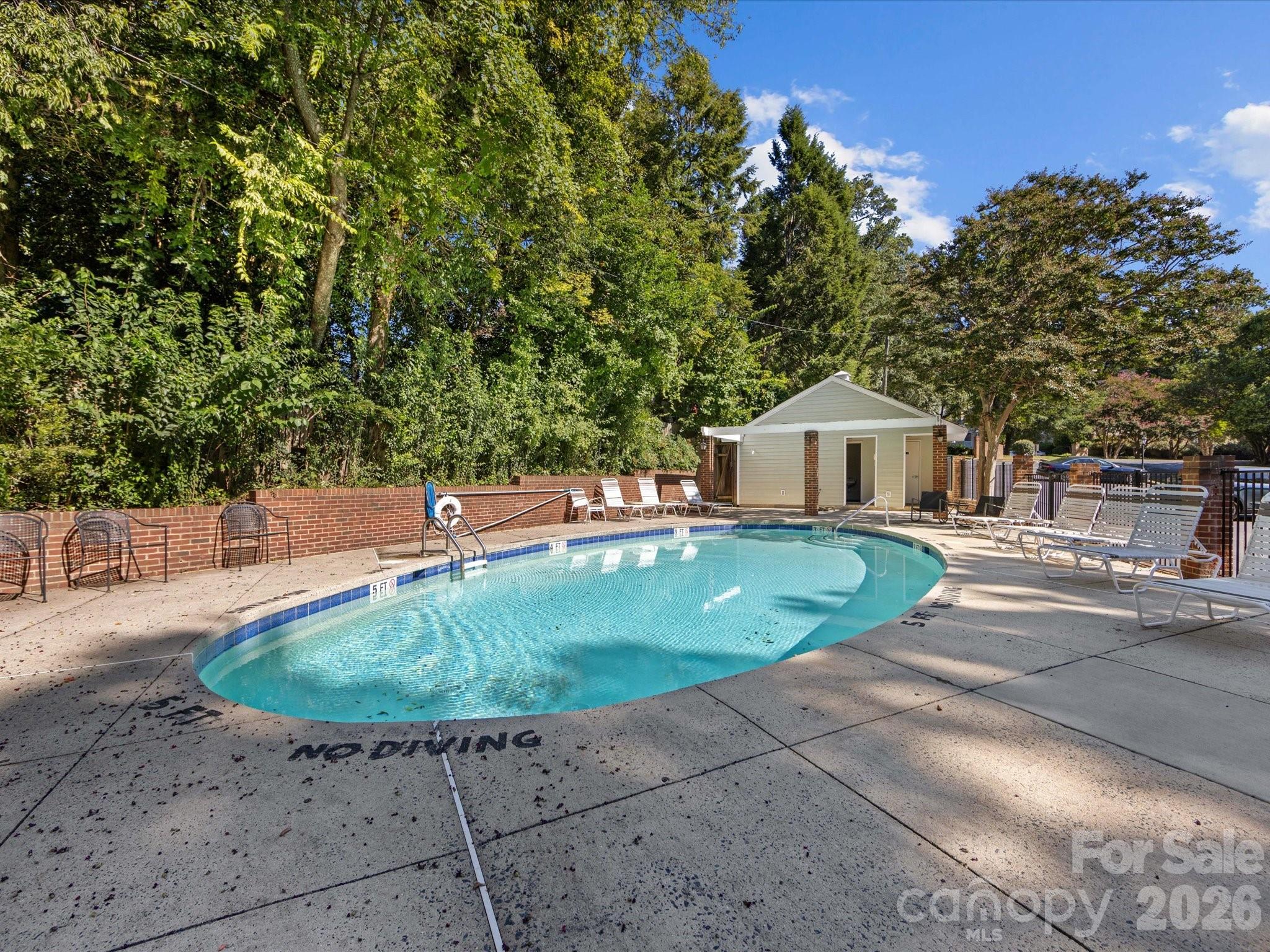 Myers Park Manor - Residential