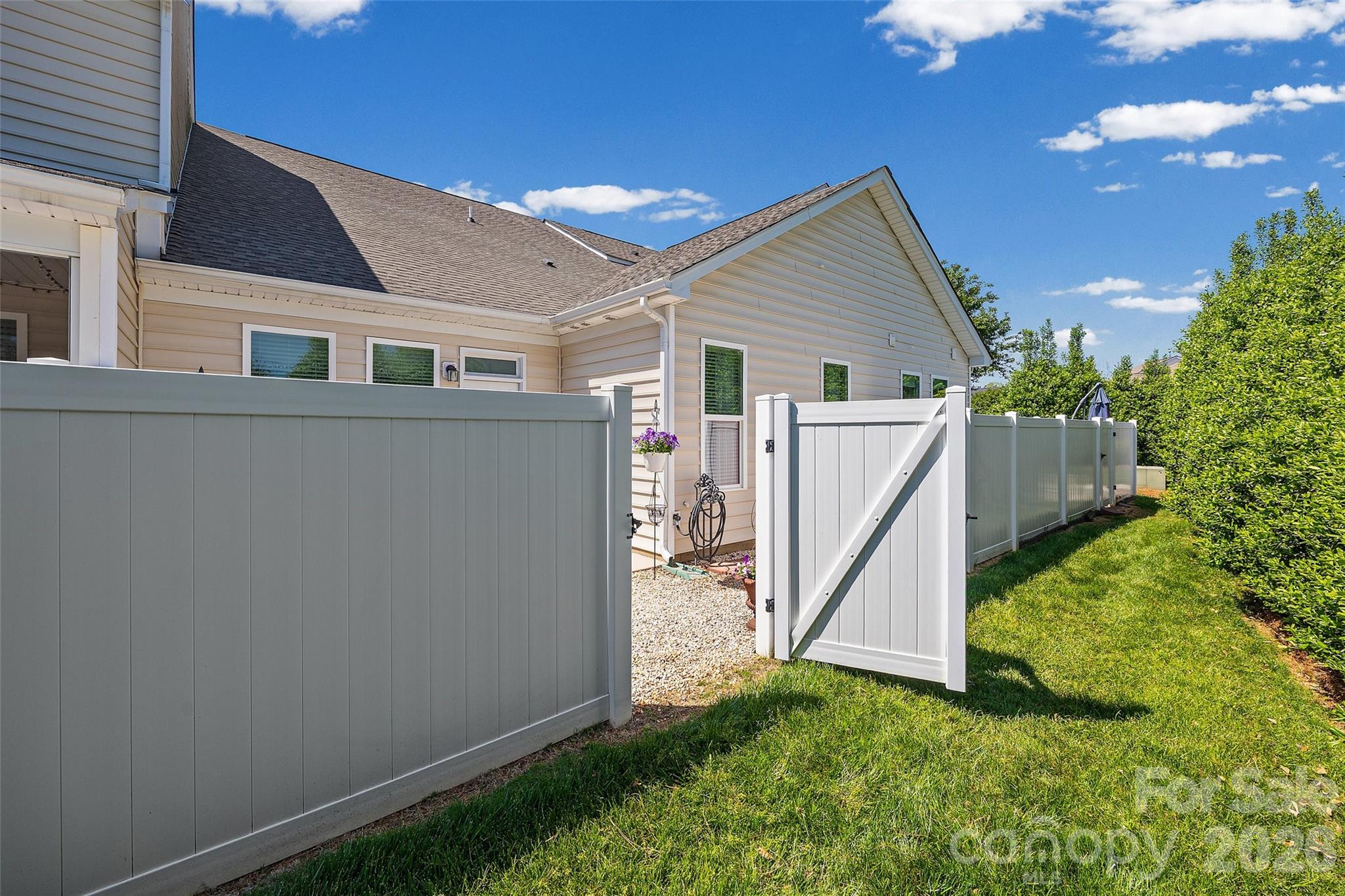 Waters Edge - Residential