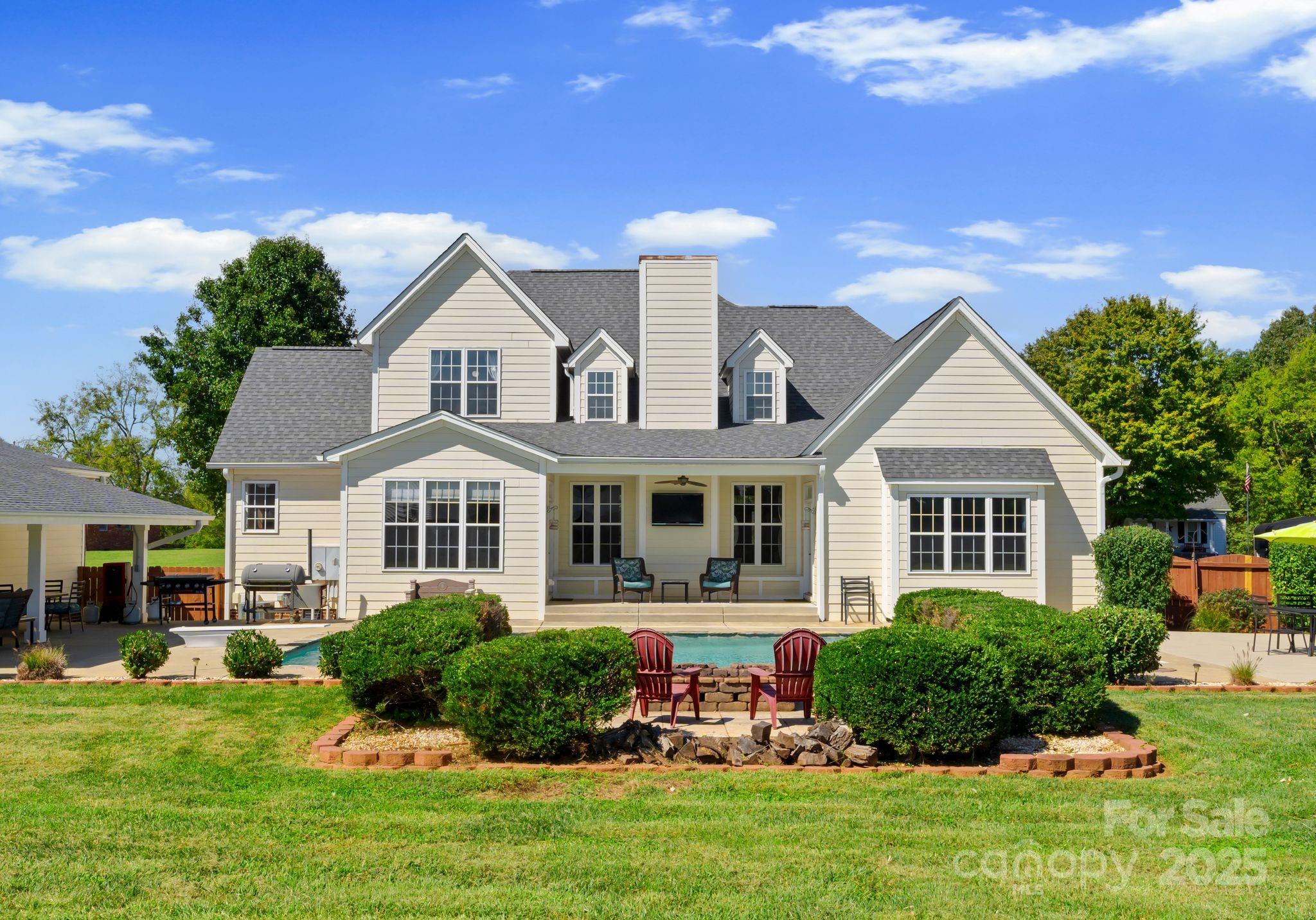 Pinecrest - Residential